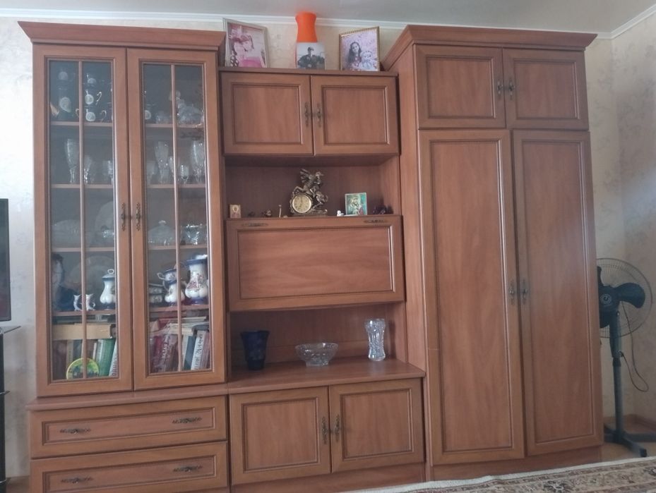 Продам стенку Польша!