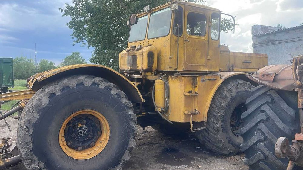 Продам Кировец К-700 (Б/У) торг