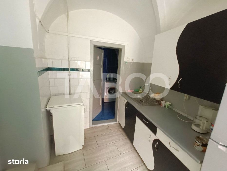 Apartament la casa 3 camere 70 mpu utili in apropiere de Piata Cibin
