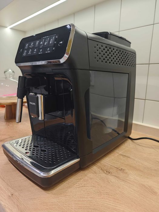 Кафемашина Philips Series 3200