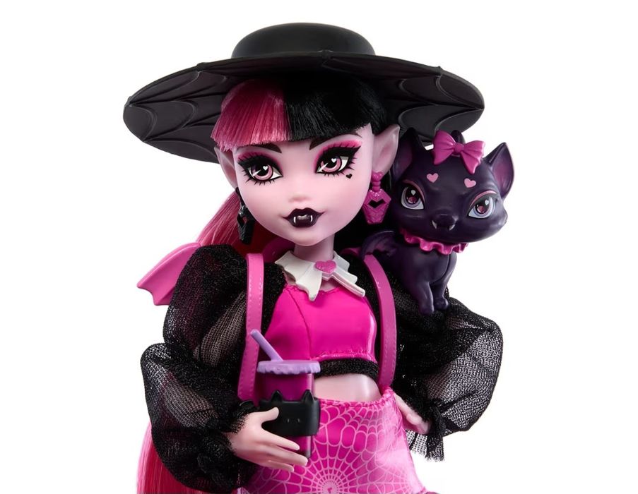 Монстр Хай Дракулаура.  Monster High Draculaura