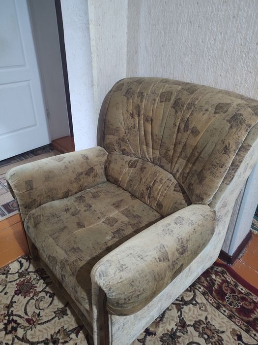 Отдам мягкое кресло