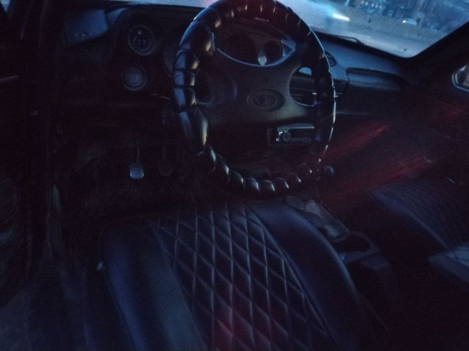 Мошина сотилади Нива