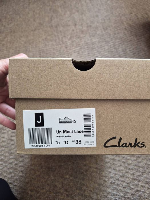 Сандали Caprice и  Сникърси Clarks