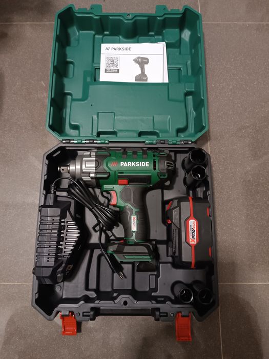 Pistol impact acumulator parkside