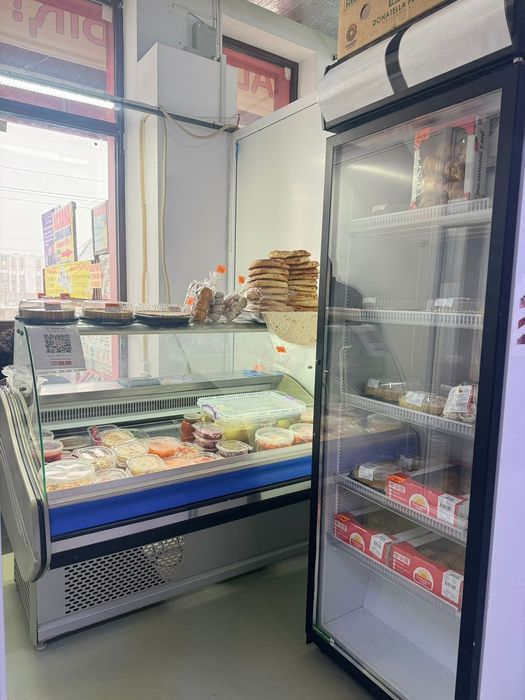 Витринный холодильник