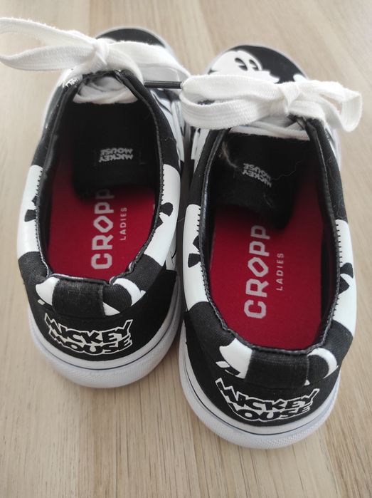 Cropp унисекс кецове Mickey Mouse н. 37