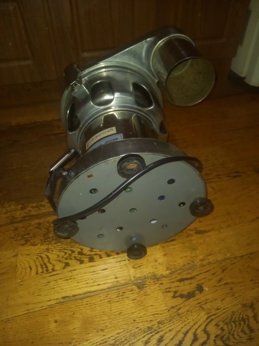 Соковыжималка профессиональная