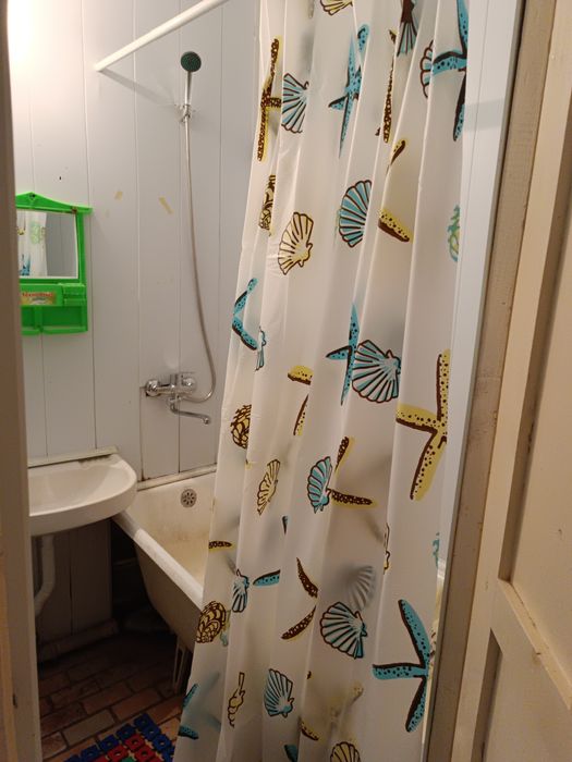 сдаётся трёхкомнатная квартира в Самарканде