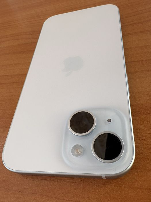 Продам Iphone 15 128bg blue