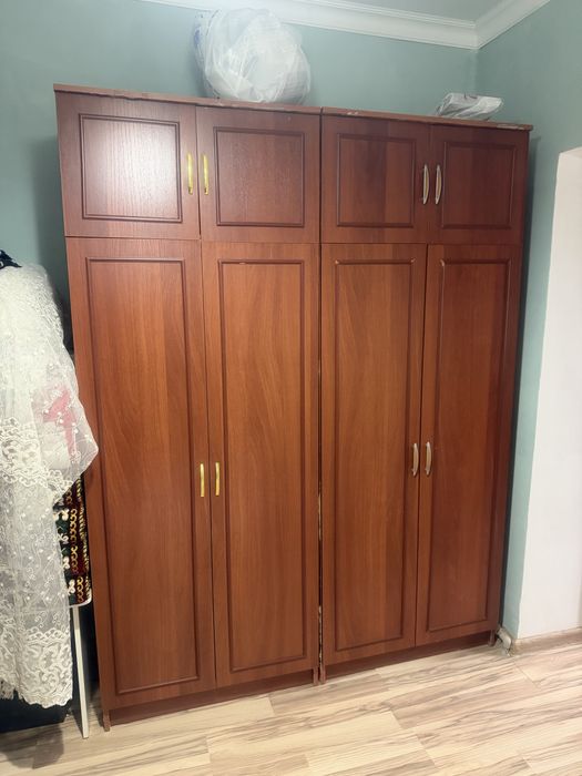 Продам 2 шифонера , состояние среднее