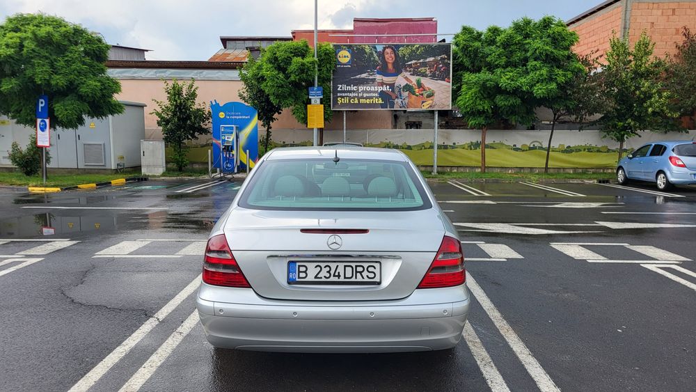 Vand Mercedes E220