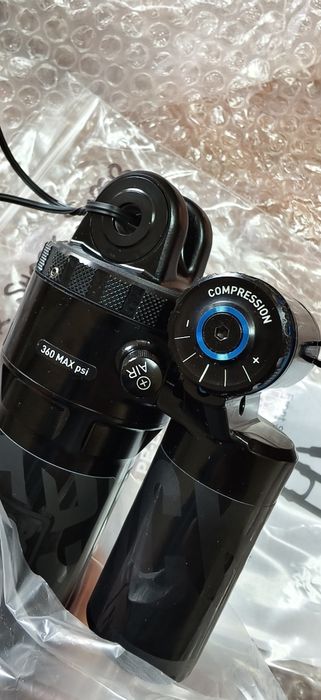 НОВ Заден амортесьор/Шок RockShox Super Deluxe Select+ 230x57.5/62.5