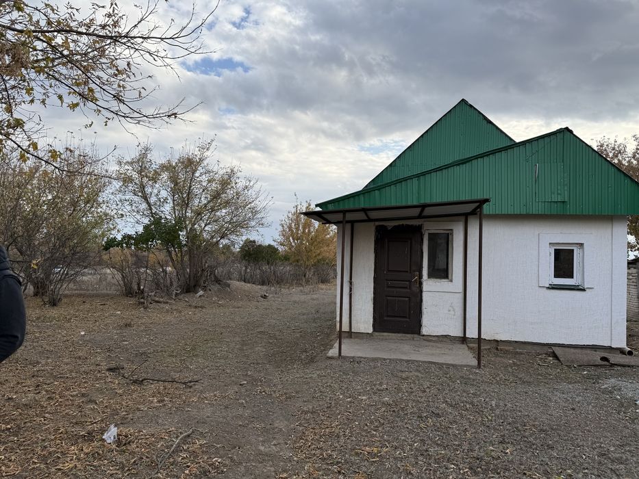 Продам дом 19 соток у озера Садовое