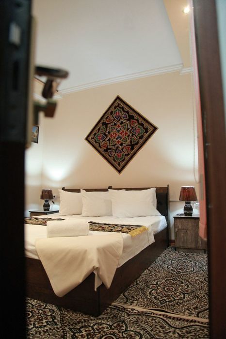 Ark yonida Mehmonxona  arzon va yangi