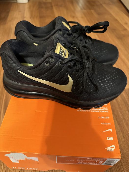 Adidasi dama Nike Air Max