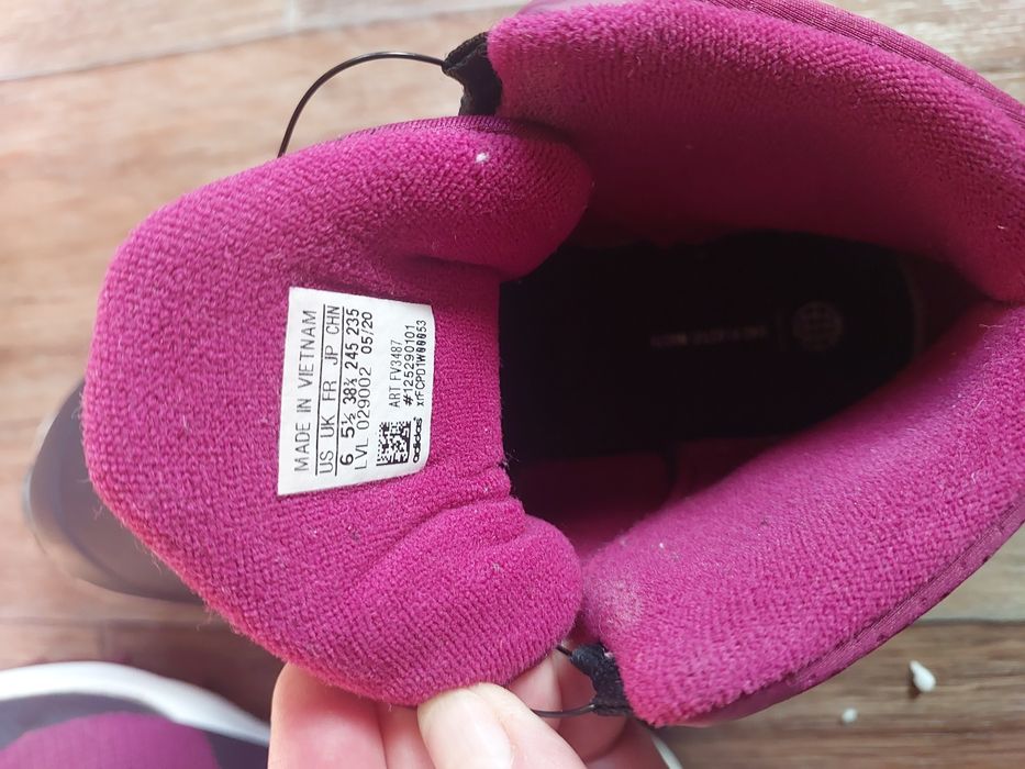 Кроссовки "Adidas " оригинал. 38 р-р.