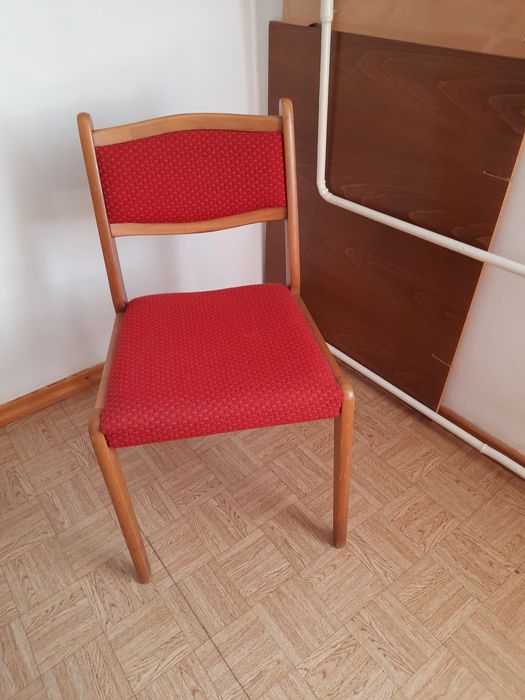 Стулья дерево  6 штук