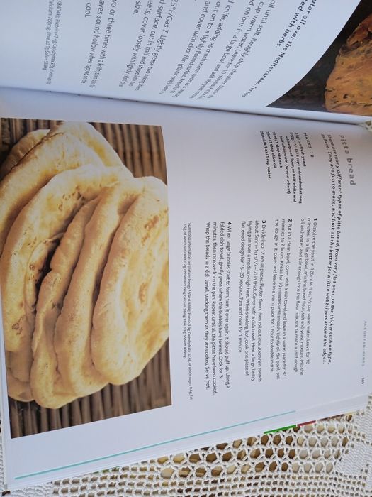 НОВА кулинарна книга на английски език Organic cooking