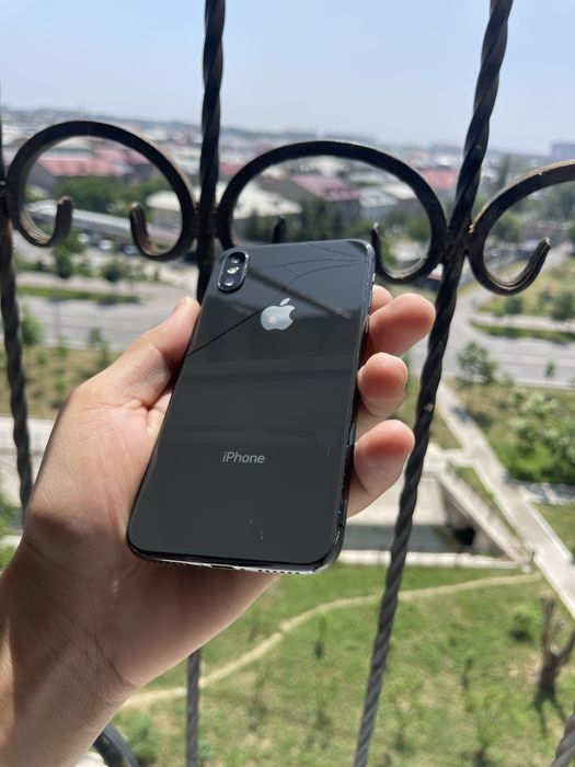 Iphone X sotiladi srochni