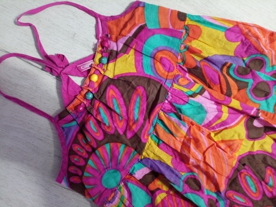 Прекрасна цветна рокля 140