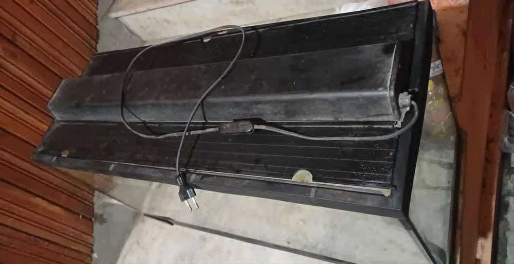 Аквариум за животинки 100 литра