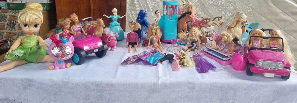 Jucarii Barbie, Caleasca cu cai, Papusa Zana Clochette