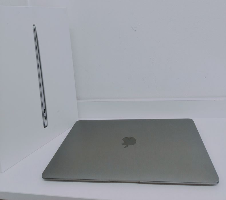 MacBook air m1 256/8
