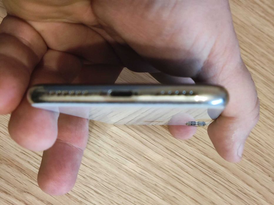 Apple iPhone X 256GB БАТЕРИЯ 79%