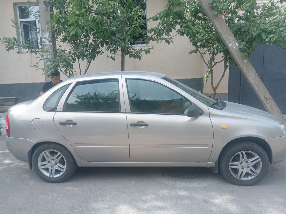 Ассалому алайкум ваз  Лада калина 1118 сотилади 2008 мошина  урилмаган