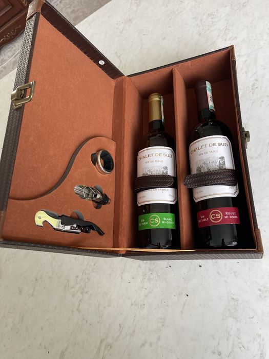 Кожаная коробка для вина