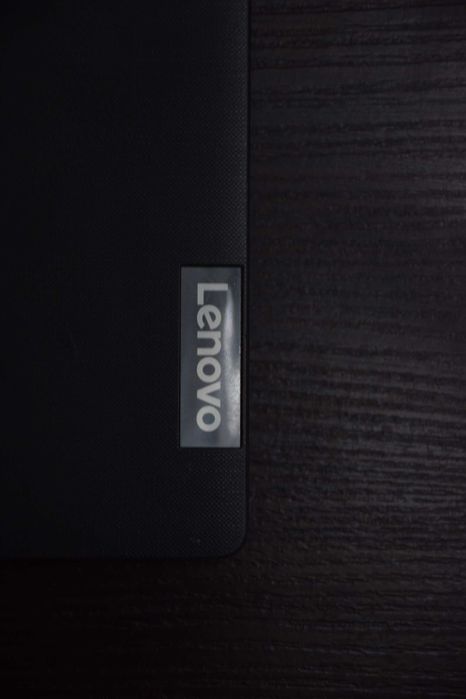 Lenovo (Celeron N4020, 4GB)