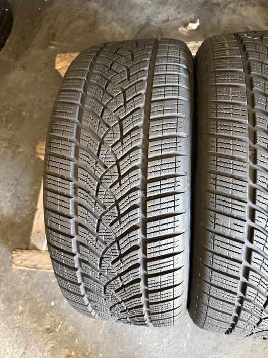 2 anvelope iarna 225/50/18 , GoodYear , 7 mm , DOT 2021 !