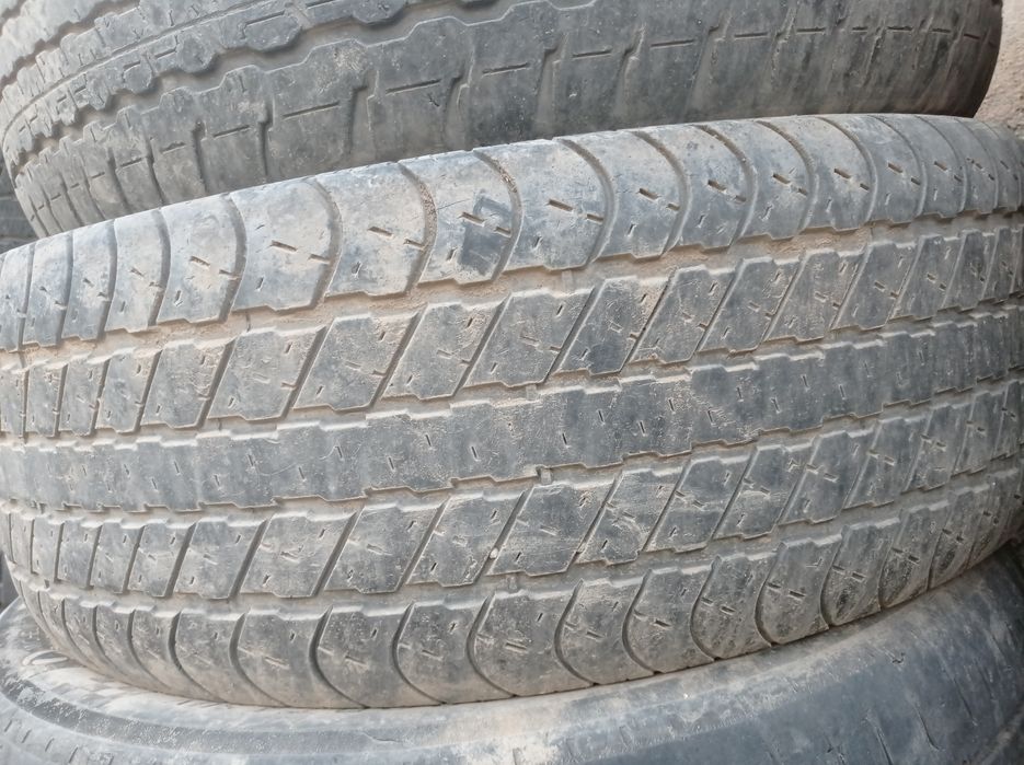 Шины штучные бу.