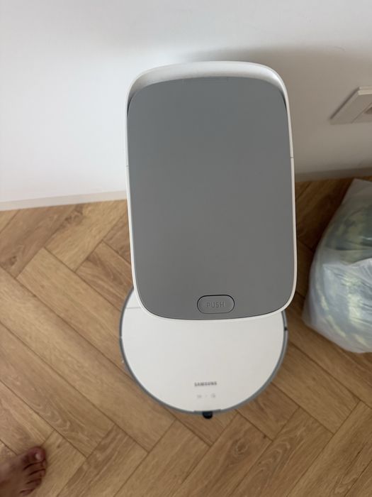 Робот-пылесос Samsung Jet Bot