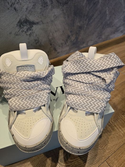 Vând Lanvin curb New 43