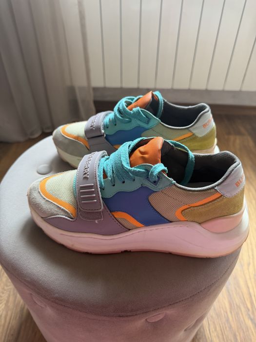 Оригинални обувки