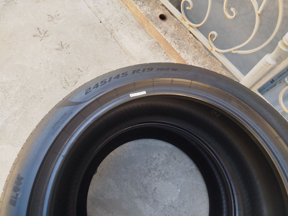 245 45 R19 Shina Pirelli 2 dona