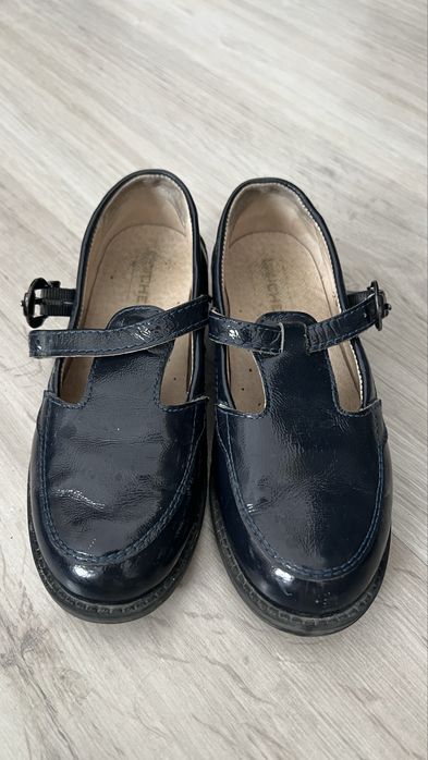 Школьная обувь для мальчика и девочки