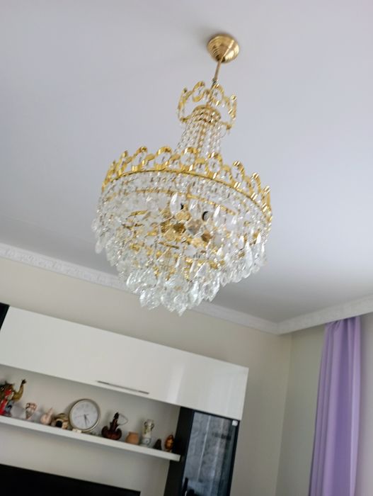Хрустальная люстра