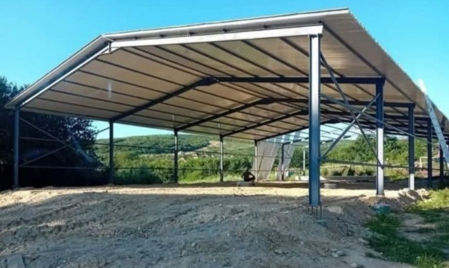 Vând structură metalică 10x20x4