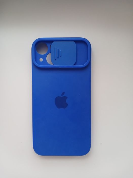 Чехлы на iPhone 13
