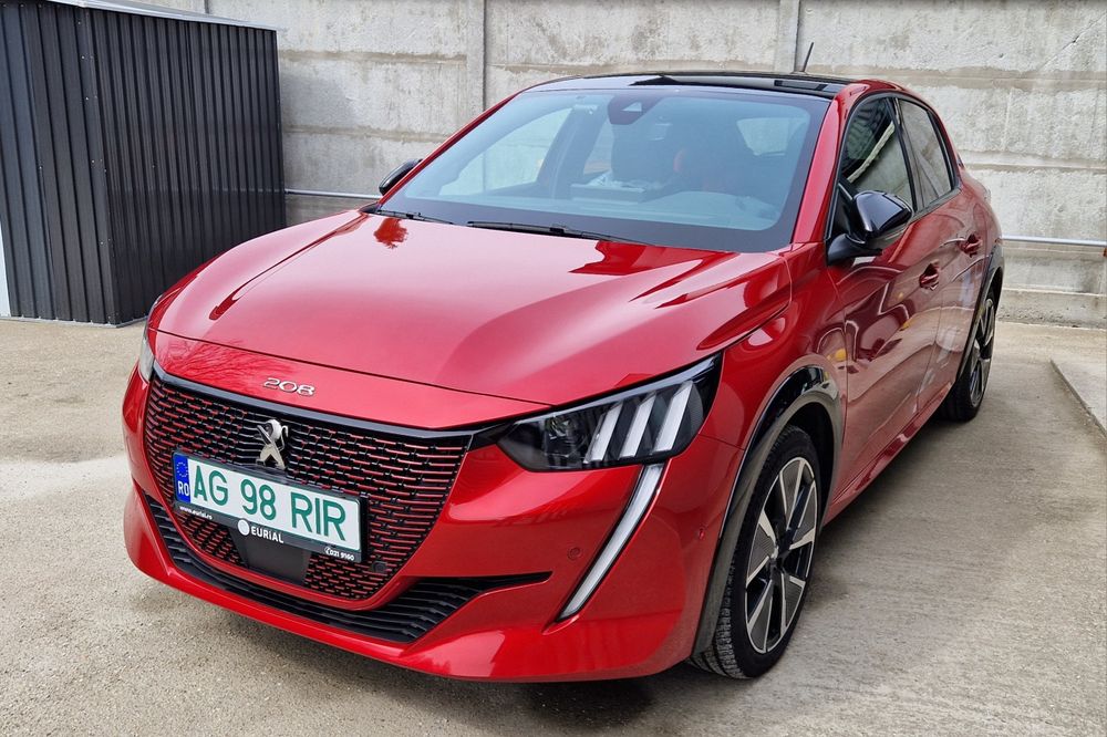 Peugeot e208 GT full