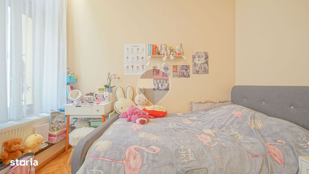 3 camere în Centrul Istoric: 90 mp, curte privată și vedere spre Tampa