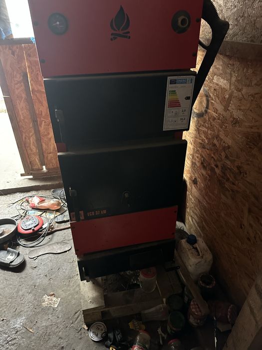 Vand centrala pa lemne