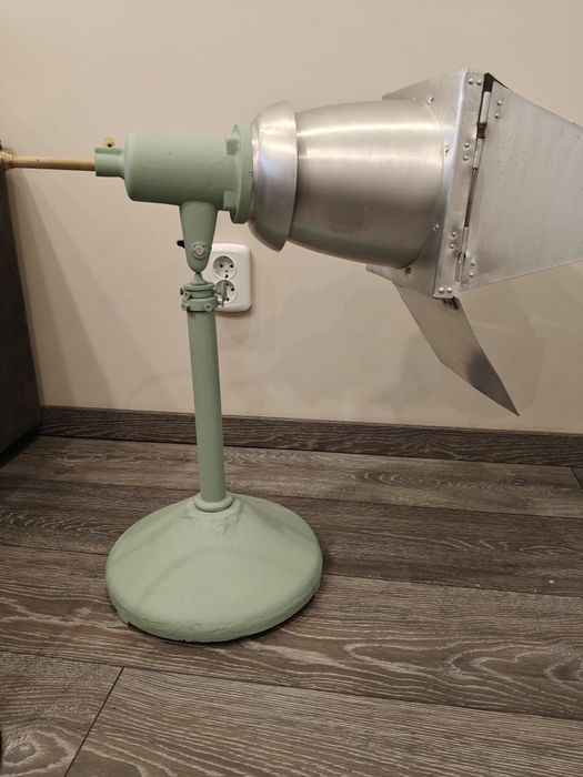 Винтидж осветителна студинна  лампа