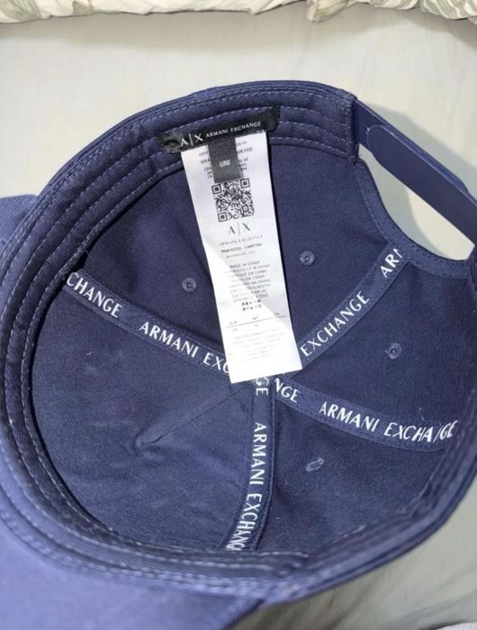 Продам кепку armani exchange