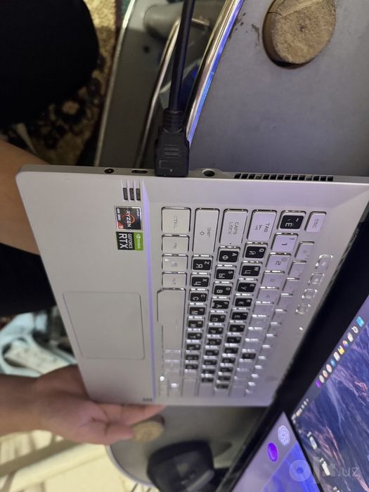 ASUS ROG Zephyrus G14 GA401IV | Ryzen 9 | RTX 2060 | 14" | Gaming