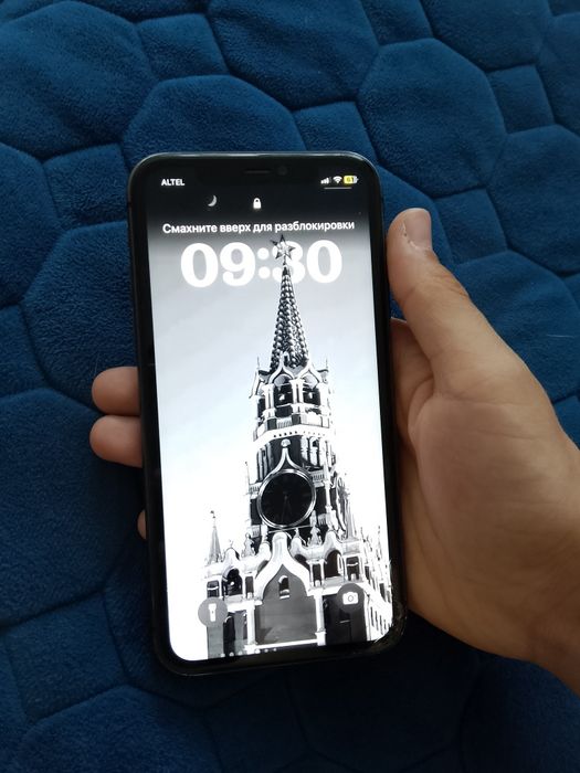Продам айфон 11 в хорошем состояние