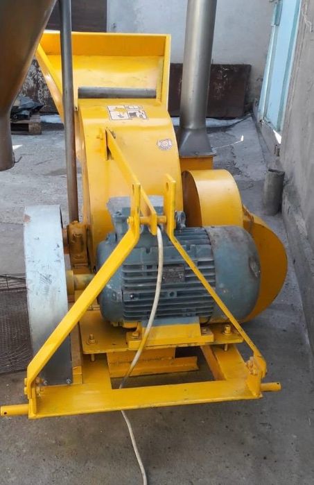 Кормоизмельчитель Дробилка